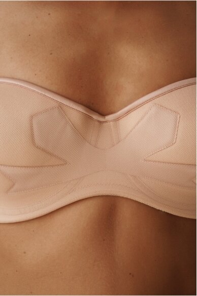Chantal Thomass Laces Bra 3