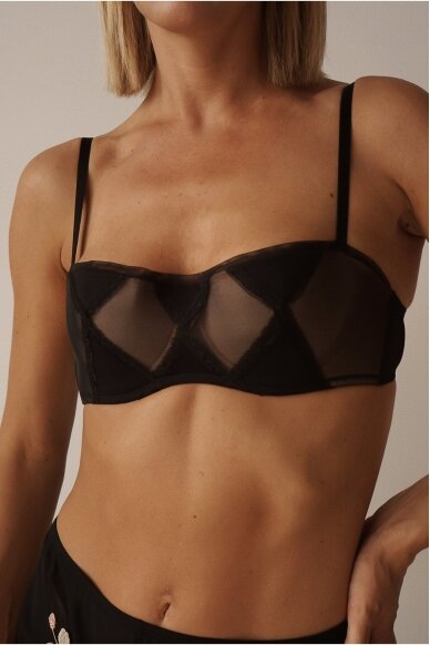 Chantal Thomass Laces Bra 2