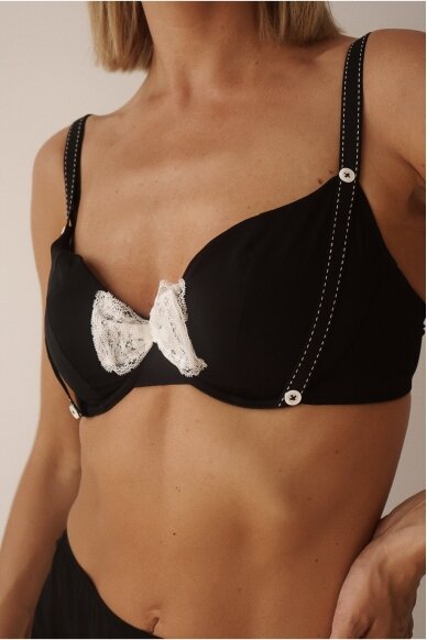 Chantal Thomass Laces Bra 2