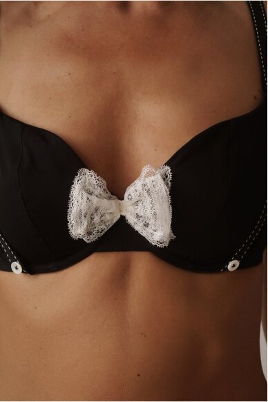 Chantal Thomass Laces Bra 4