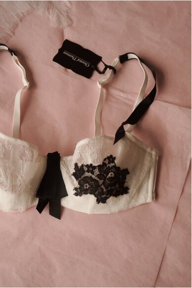 Chantal Thomass Laces Bra Tombeuse  4