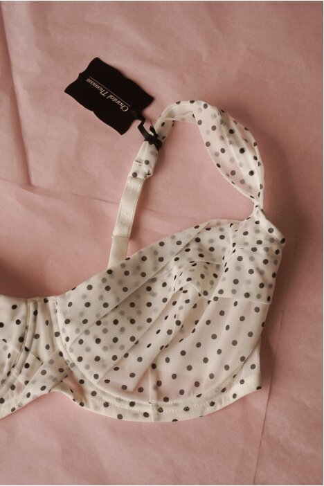 Chantal Thomas laces Bra Invoire Pois