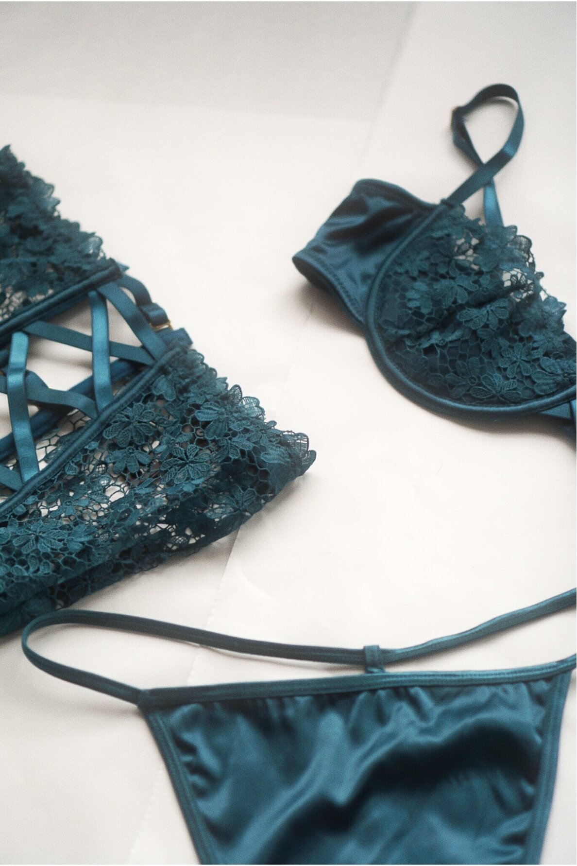 Oh La La Cheri Paris 3 Pieces Set Electric Colour 4