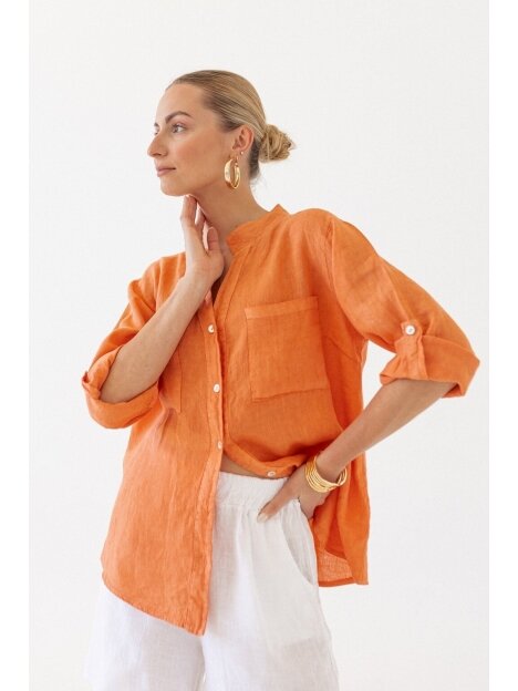 Orange linen shirt "Pockets"