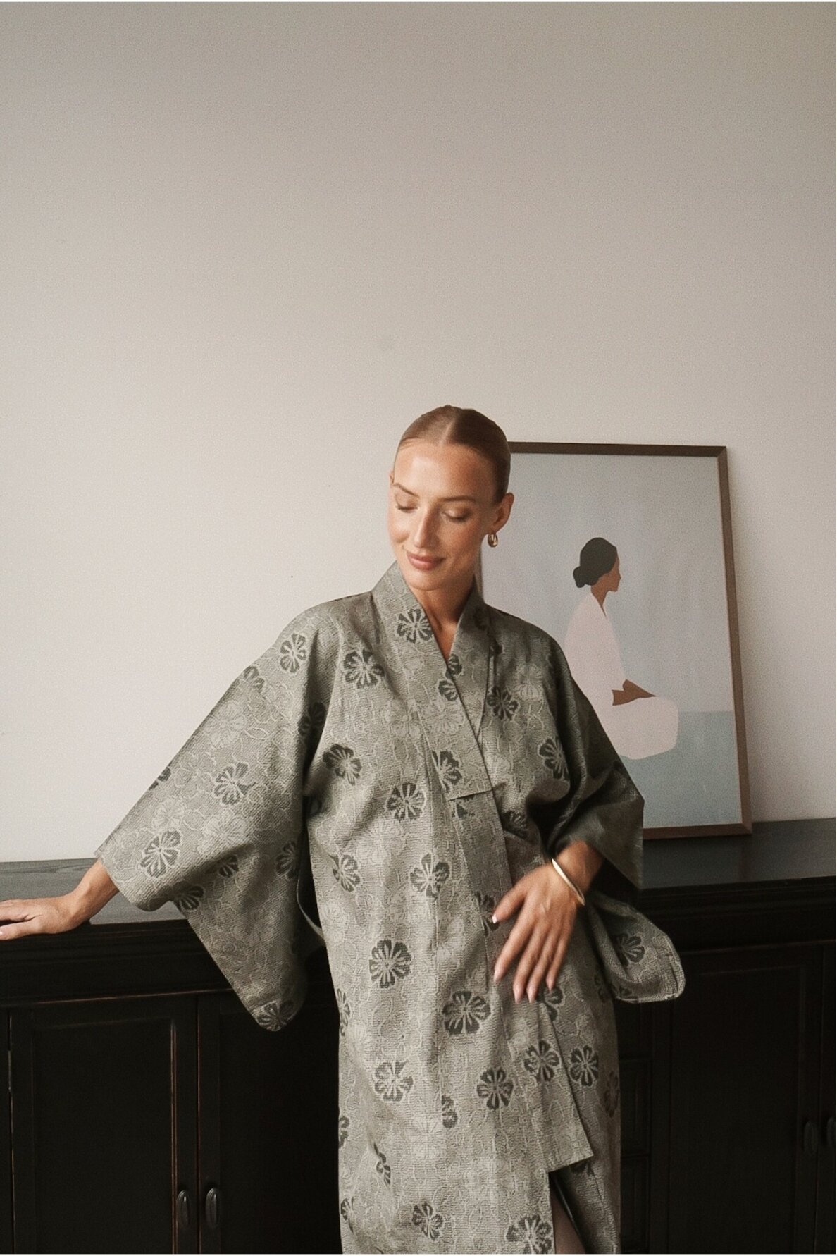 Vintage Authentic Japanese Kimono Hand Made One Size 2 Vintage Authentic Japanese Kimono Hand Made One Size 2
