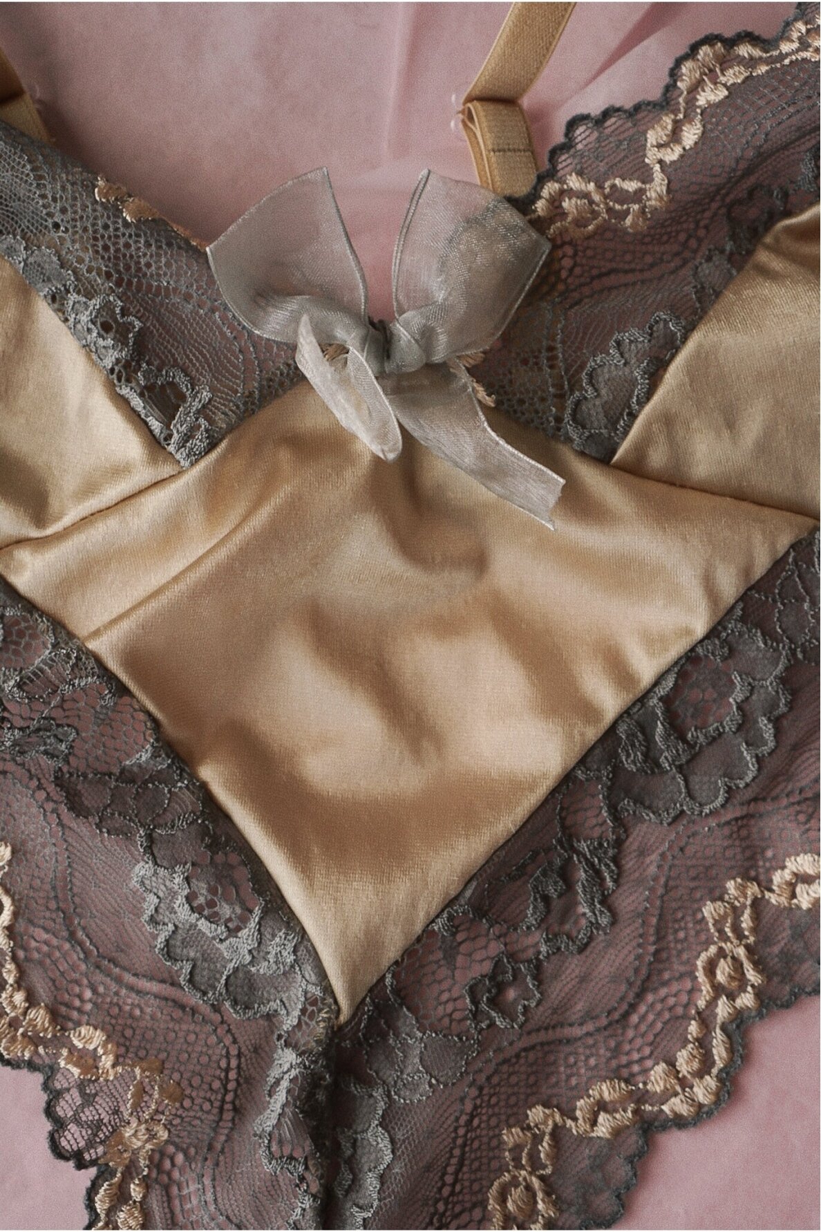 Vintage Laces Bodysuit Size S 2