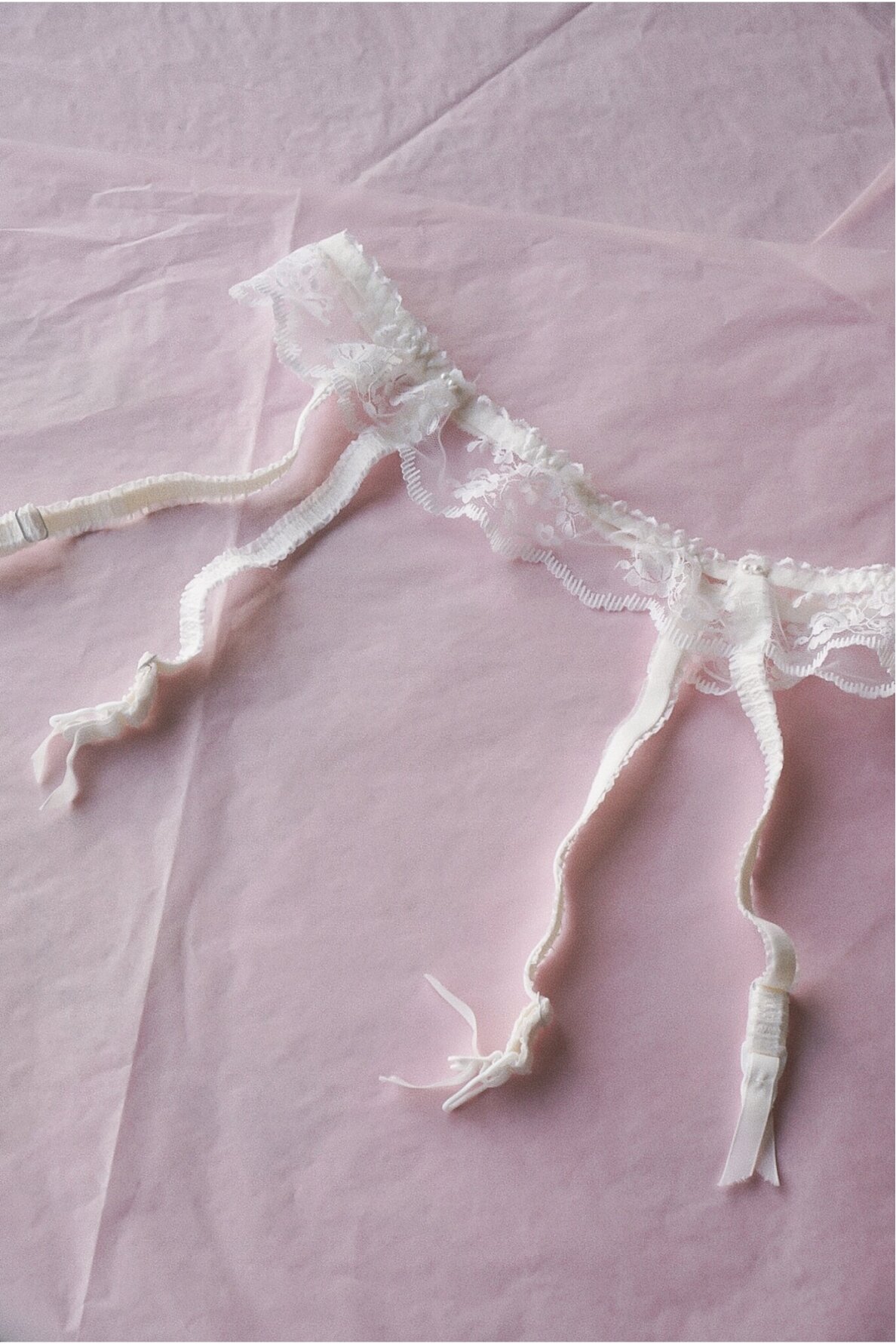 Vintage Laces Suspender Belt Size S