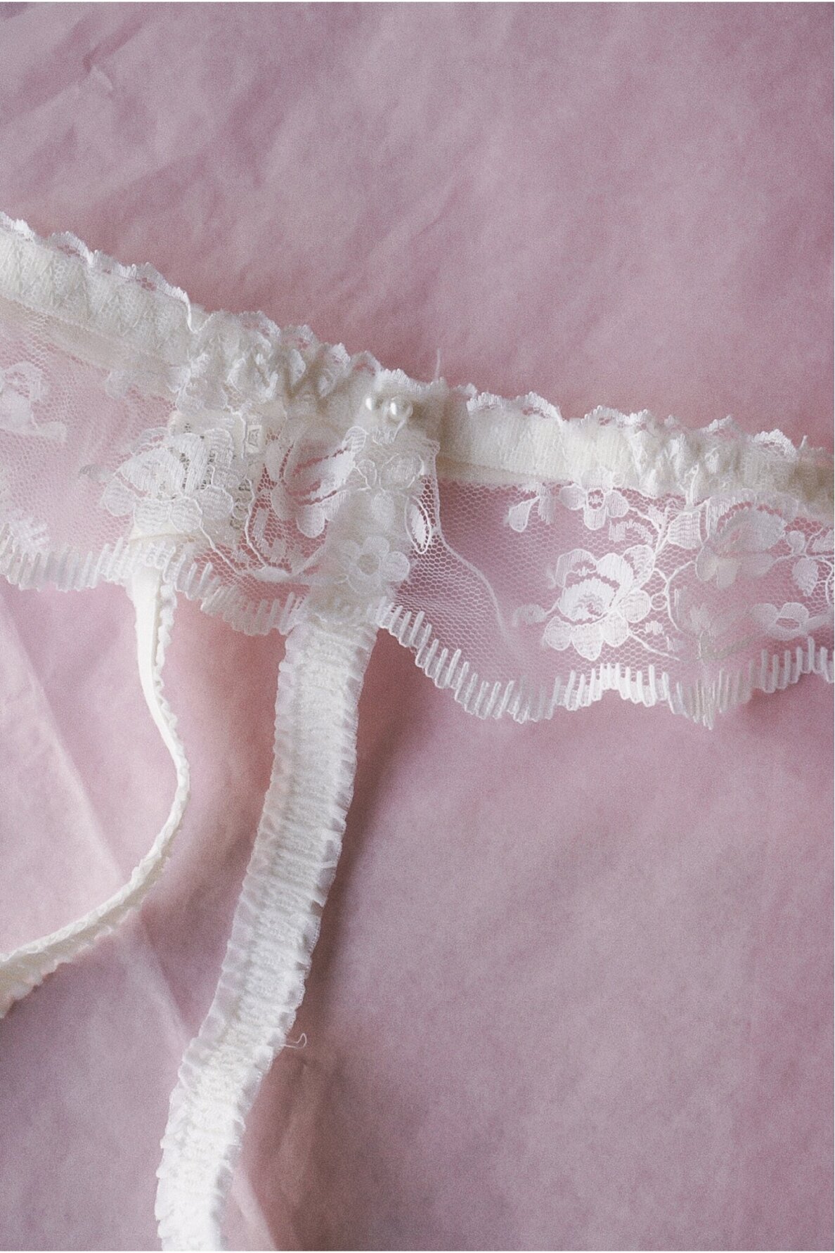 Vintage Laces Suspender Belt Size S 1