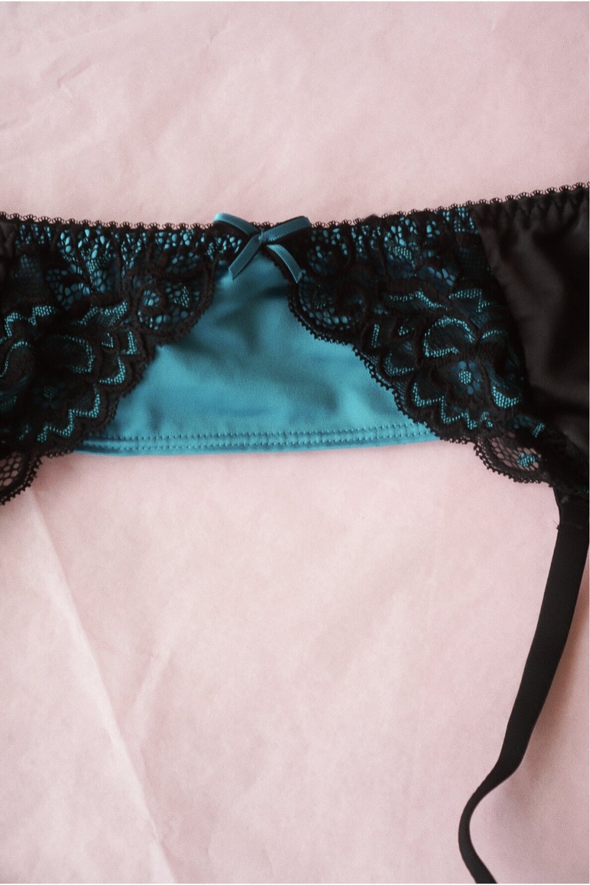 Vintage Laces Suspender Belt Size S 1