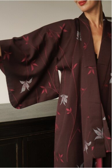 Vintage Authentic Japanese Kimono Hand Made One Size 2 Vintage Authentic Japanese Kimono Hand Made One Size 2