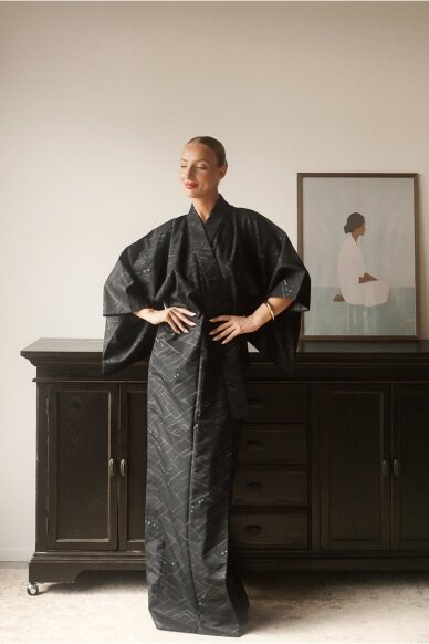 Vintage Authentic Japanese Kimono Hand Made One Size Vintage Authentic Japanese Kimono Hand Made One Size