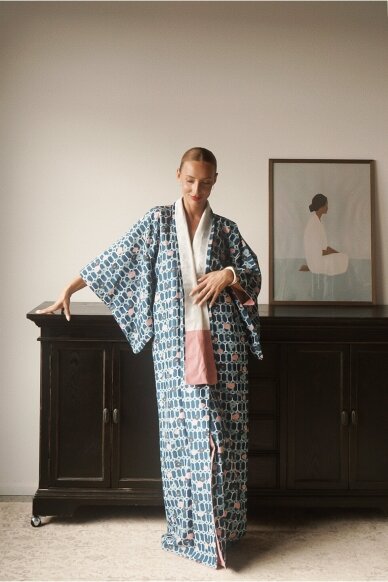 Vintage Authentic Japanese Kimono Hand Made One Size 2
