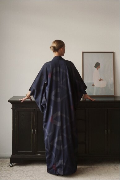 Vintage Authentic Japanese Kimono Hand Made One Size 2 Vintage Authentic Japanese Kimono Hand Made One Size 2