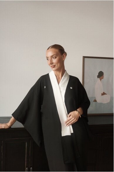 Vintage Authentic Japanese Kimono Hand Made One Size 2 Vintage Authentic Japanese Kimono Hand Made One Size 2