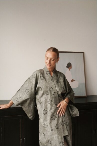 Vintage Authentic Japanese Kimono Hand Made One Size 2