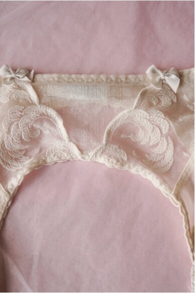 Vintage Laces Suspender Belt Size M 1