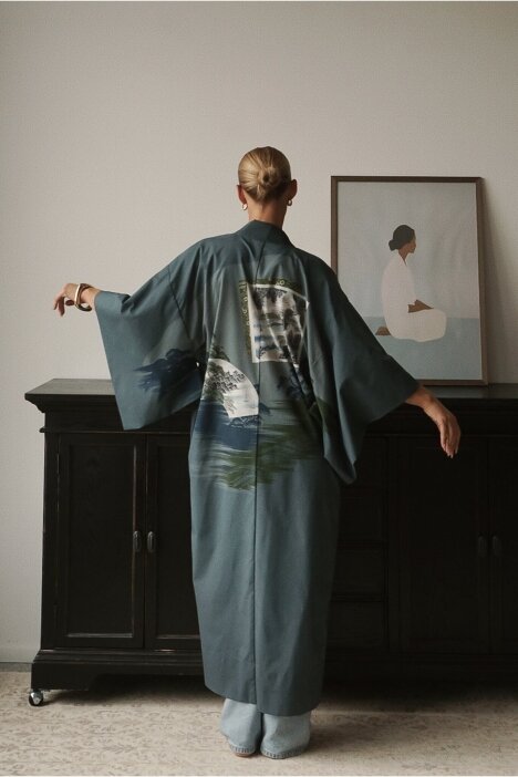 Vintage Authentic Japanese Kimono Hand Made One Size